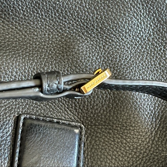 Marc Jacobs Black Leather Empire City Leather Structured Top Handle Tote Bag - Picture 15 of 16